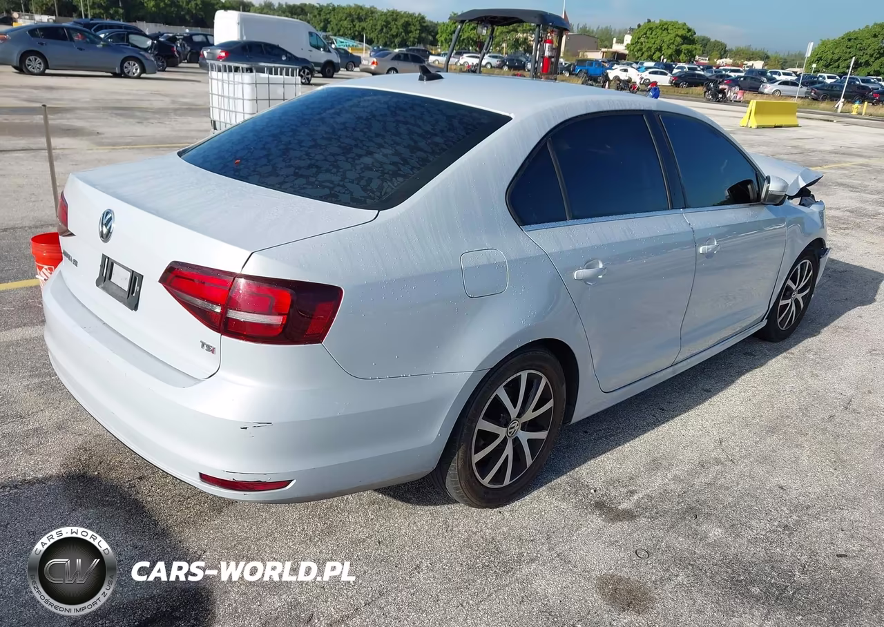 2017 Volkswagen Jetta 1.4T Se VIN:3VWDB7AJ0HM393743 - 4