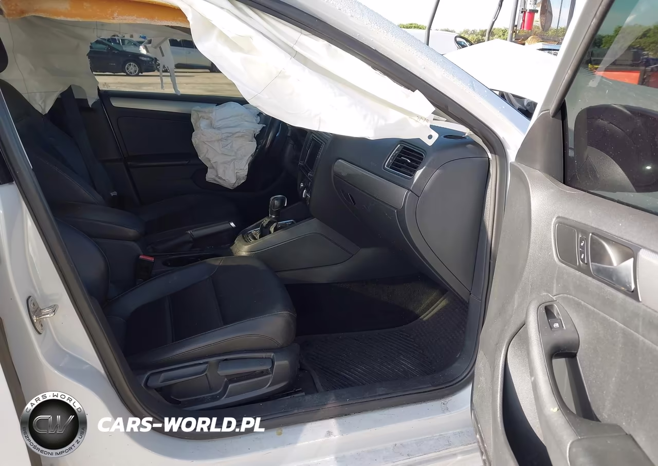 2017 Volkswagen Jetta 1.4T Se VIN:3VWDB7AJ0HM393743 - 5