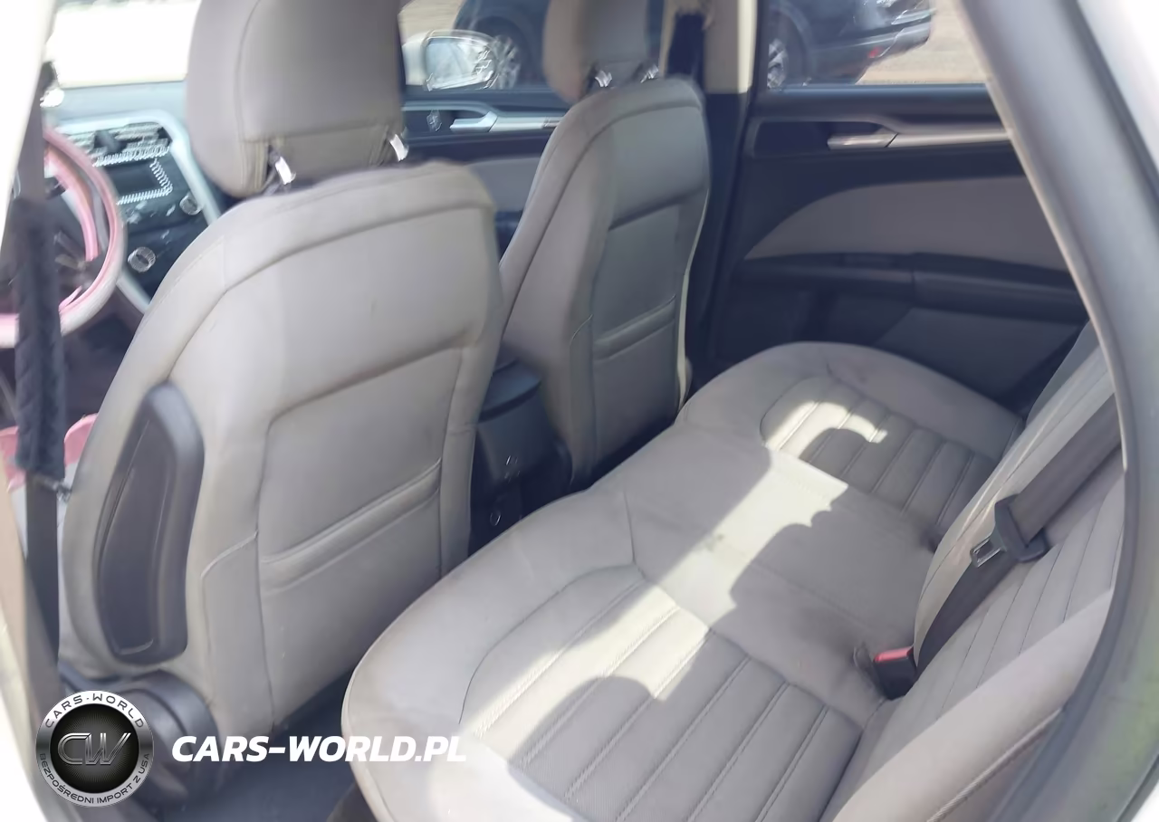 2014 Ford Fusion S VIN:1FA6P0G71E5402585 - 8
