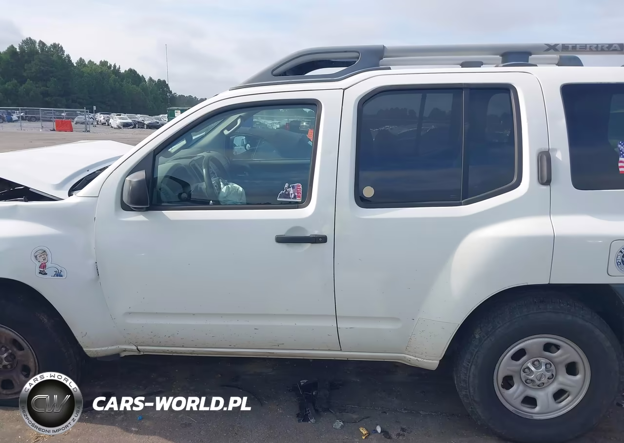 2015 Nissan Xterra Pro-4X-S-X VIN:5N1AN0NW8FN665075 - 14