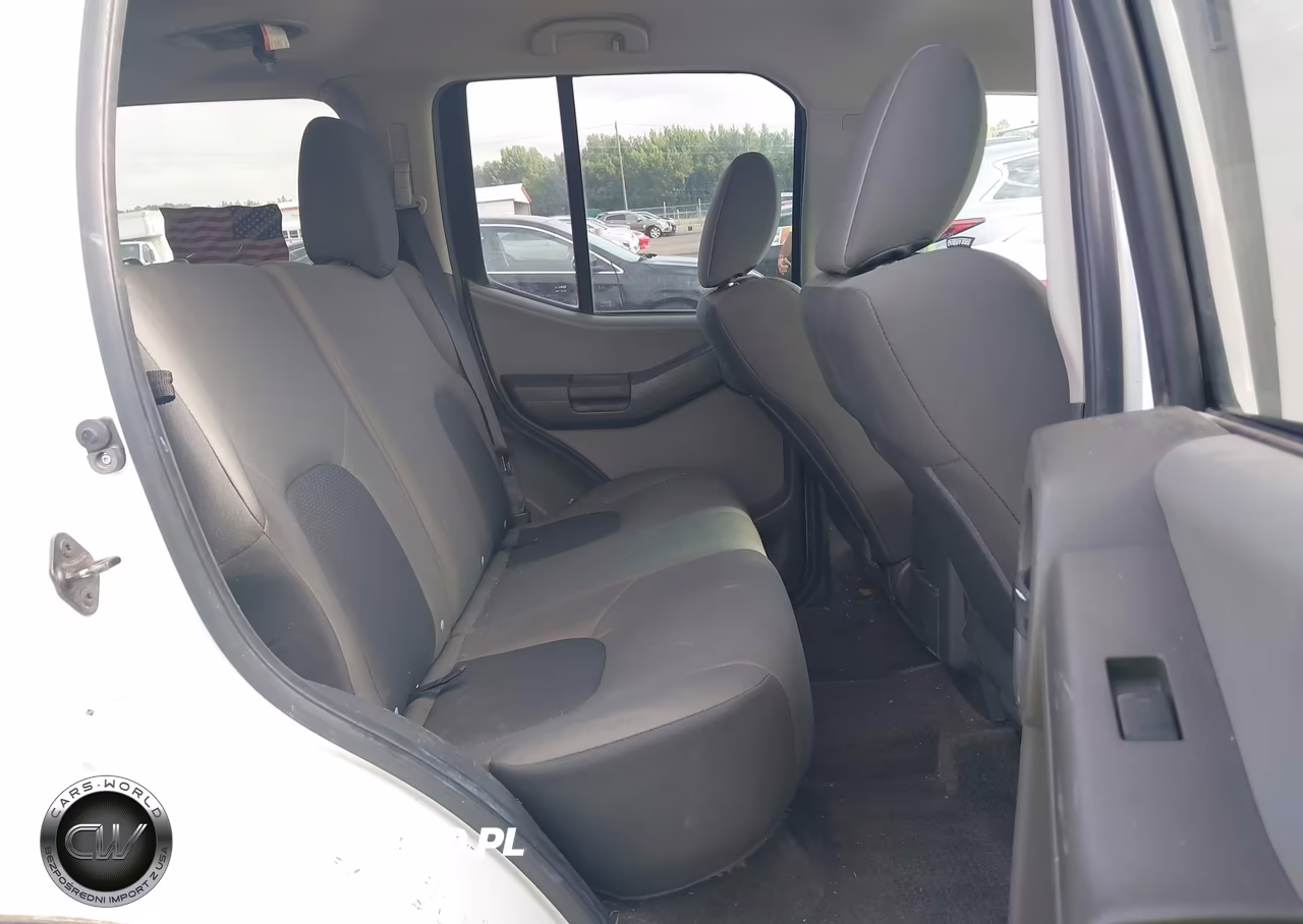 2015 Nissan Xterra Pro-4X-S-X VIN:5N1AN0NW8FN665075 - 8