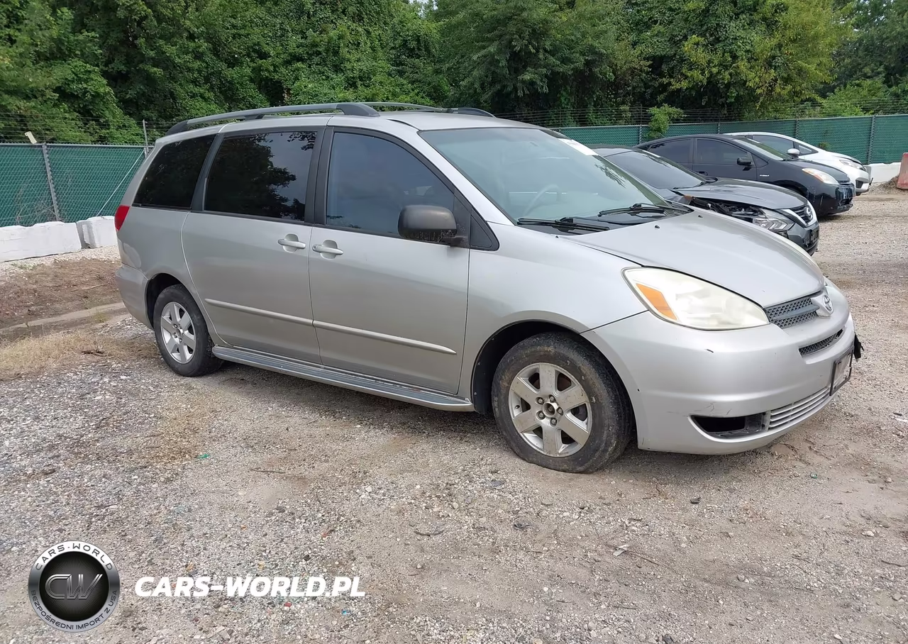 2004 Toyota Sienna Le