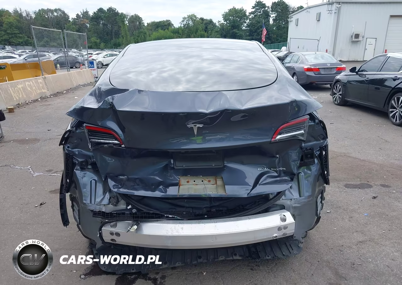 2023 Tesla Model Y Awd-Long Range Dual Motor All-Wheel Drive VIN:7SAYGDEEXPF854227 - 17