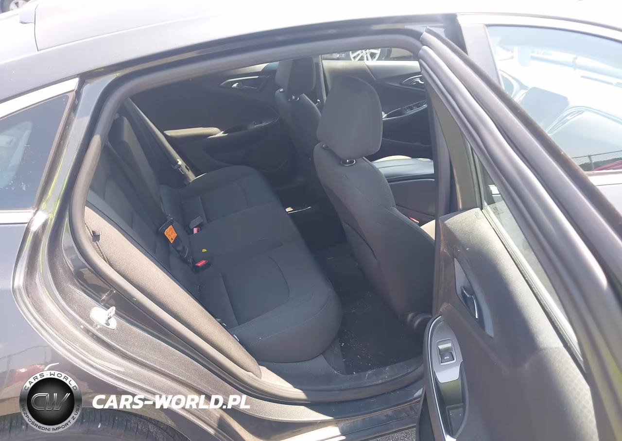 2018 Chevrolet Malibu Lt VIN:1G1ZD5ST6JF130971 - 8