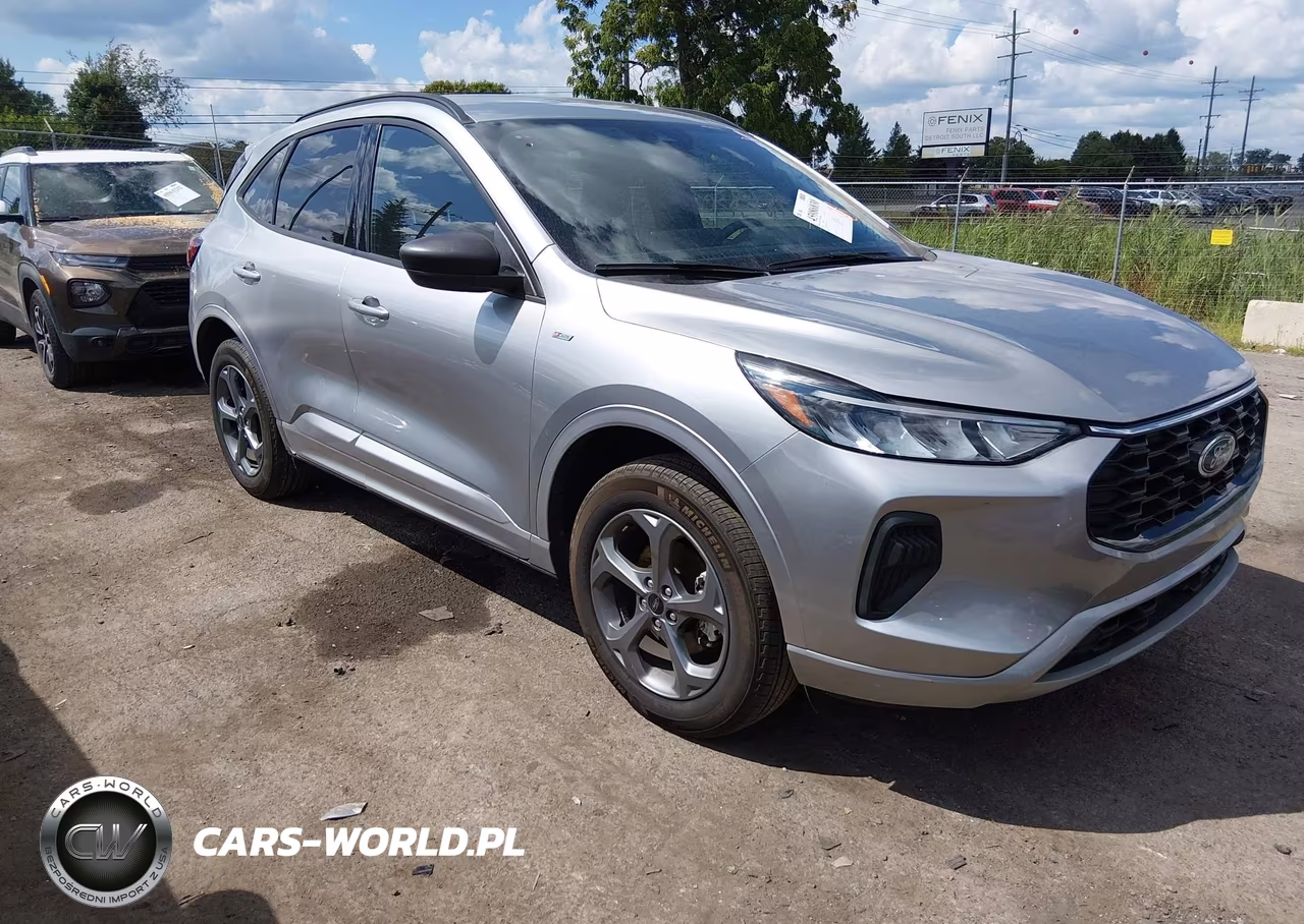 2024 Ford Escape St-Line – zdjęcie 1 z 16