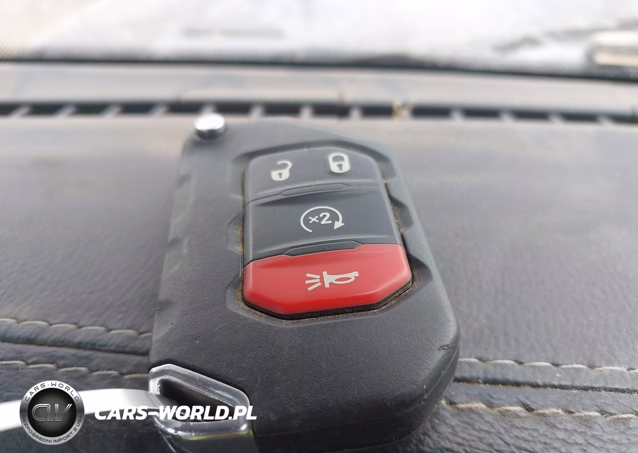 2018 Jeep Wrangler Unlimited Sahara 4X4 VIN:1C4HJXEG8JW156106 - 11