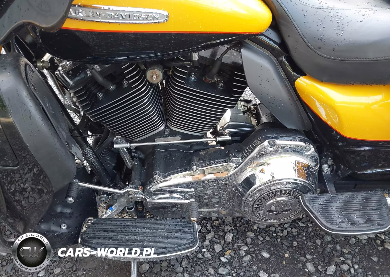 2013 Harley-Davidson Flhtk Electra Glide Ultra Ltd VIN:1HD1KEM14DB605002 - 9
