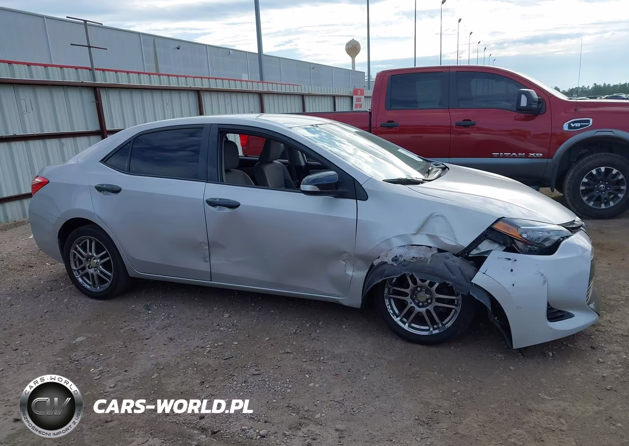 2017 Toyota Corolla Le VIN:5YFBURHE8HP693712 - 13