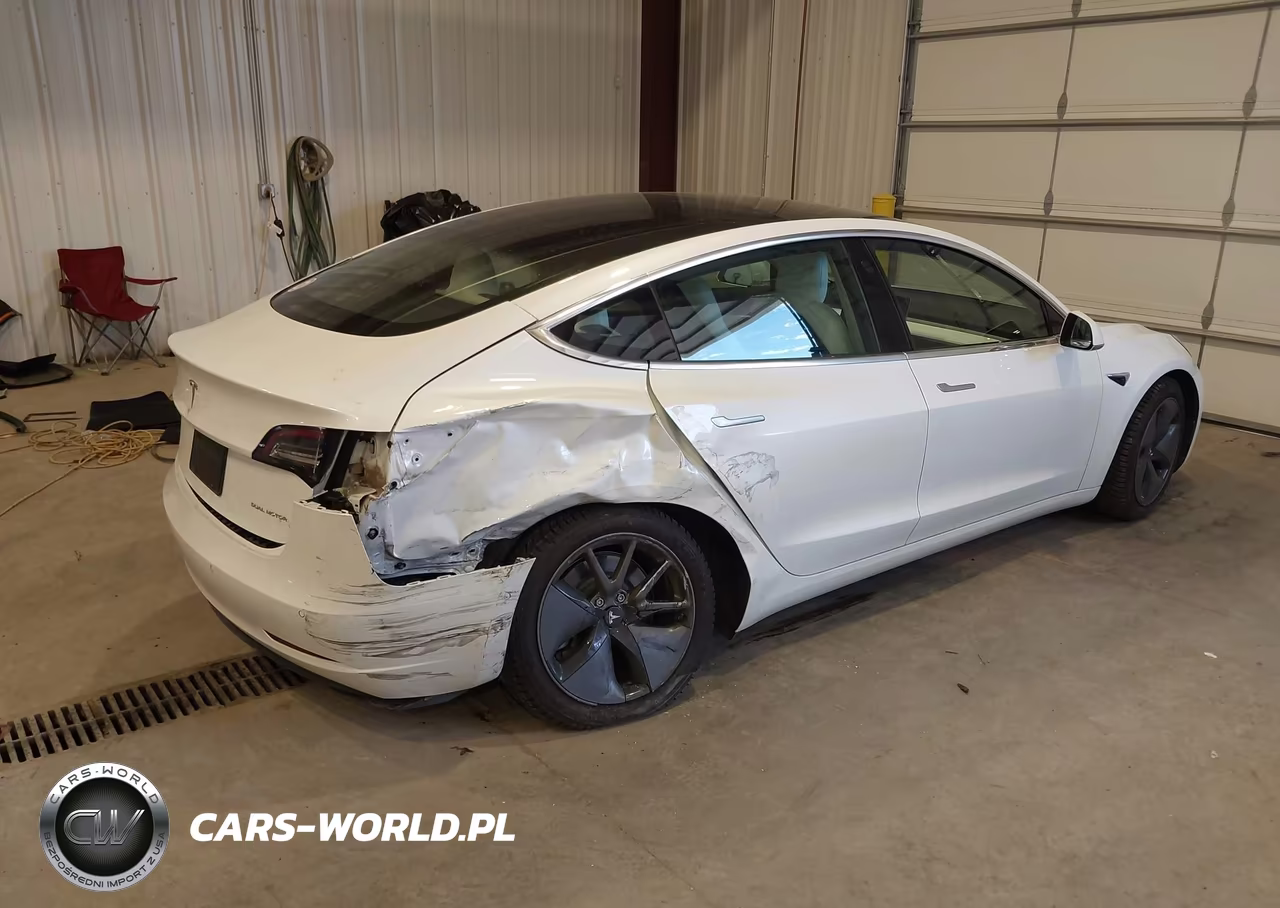 2020 Tesla Model 3 Long Range Dual Motor All-Wheel Drive VIN:5YJ3E1EB4LF639860 - 4