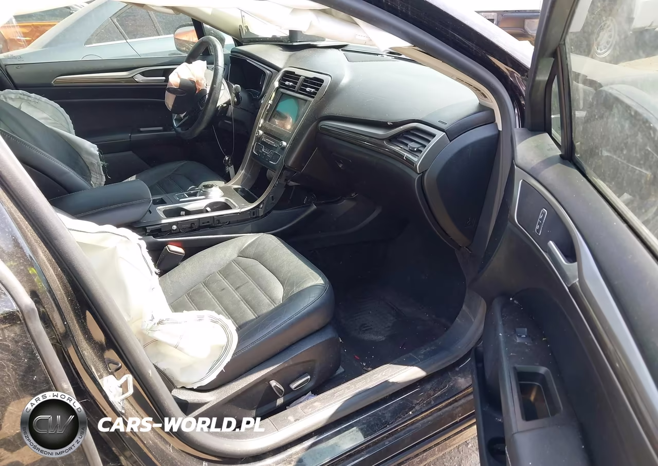 2017 Ford Fusion Se VIN:3FA6P0T93HR338378 - 5