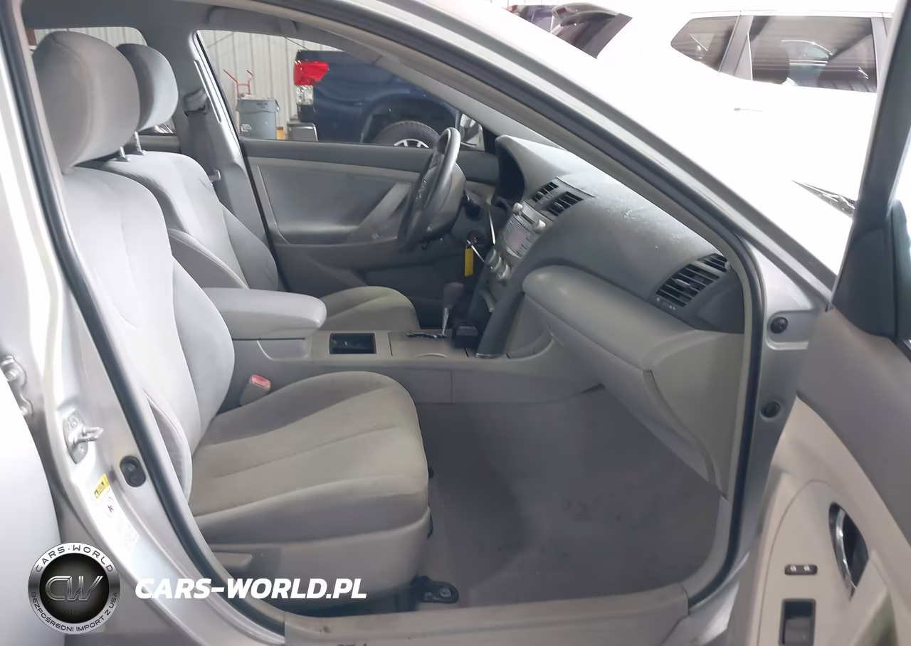 2009 Toyota Camry Le VIN:4T1BE46K39U915940 - 5
