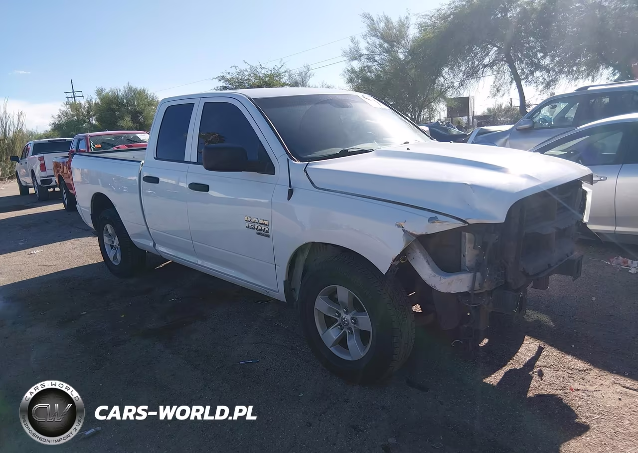 2019 Ram 1500 Classic Express 4X2 6'4 Box