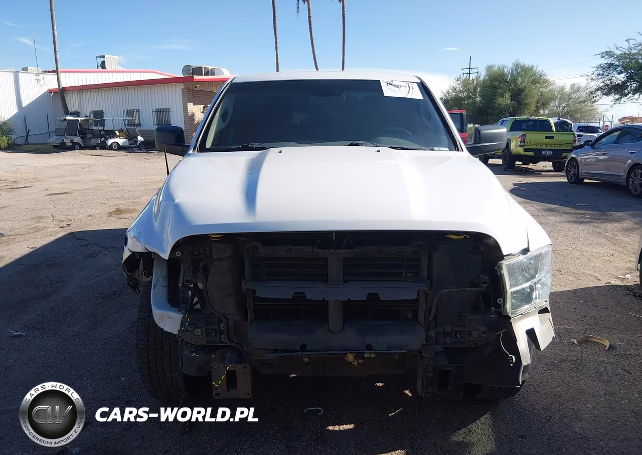 2019 Ram 1500 Classic Express 4X2 6'4 Box VIN:1C6RR6FG6KS500604 - 12