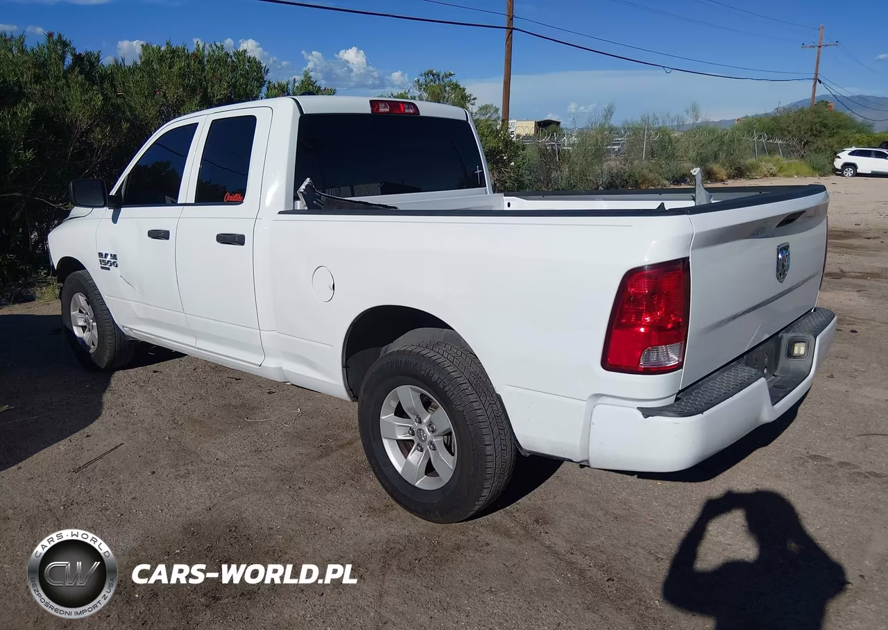 2019 Ram 1500 Classic Express 4X2 6'4 Box VIN:1C6RR6FG6KS500604 - 3