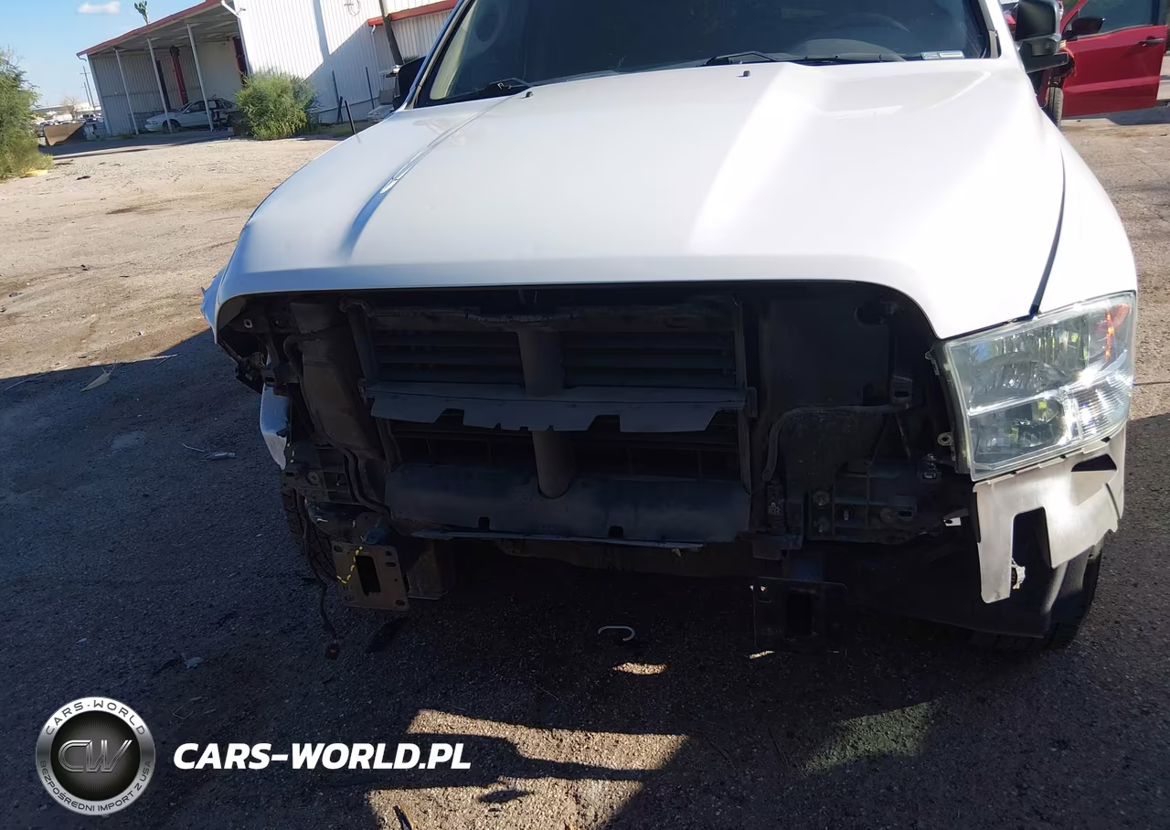 2019 Ram 1500 Classic Express 4X2 6'4 Box VIN:1C6RR6FG6KS500604 - 6