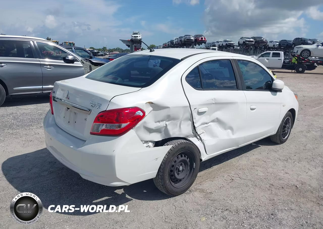 2018 Mitsubishi Mirage G4 Es VIN:ML32F3FJ3JHF08867 - 4