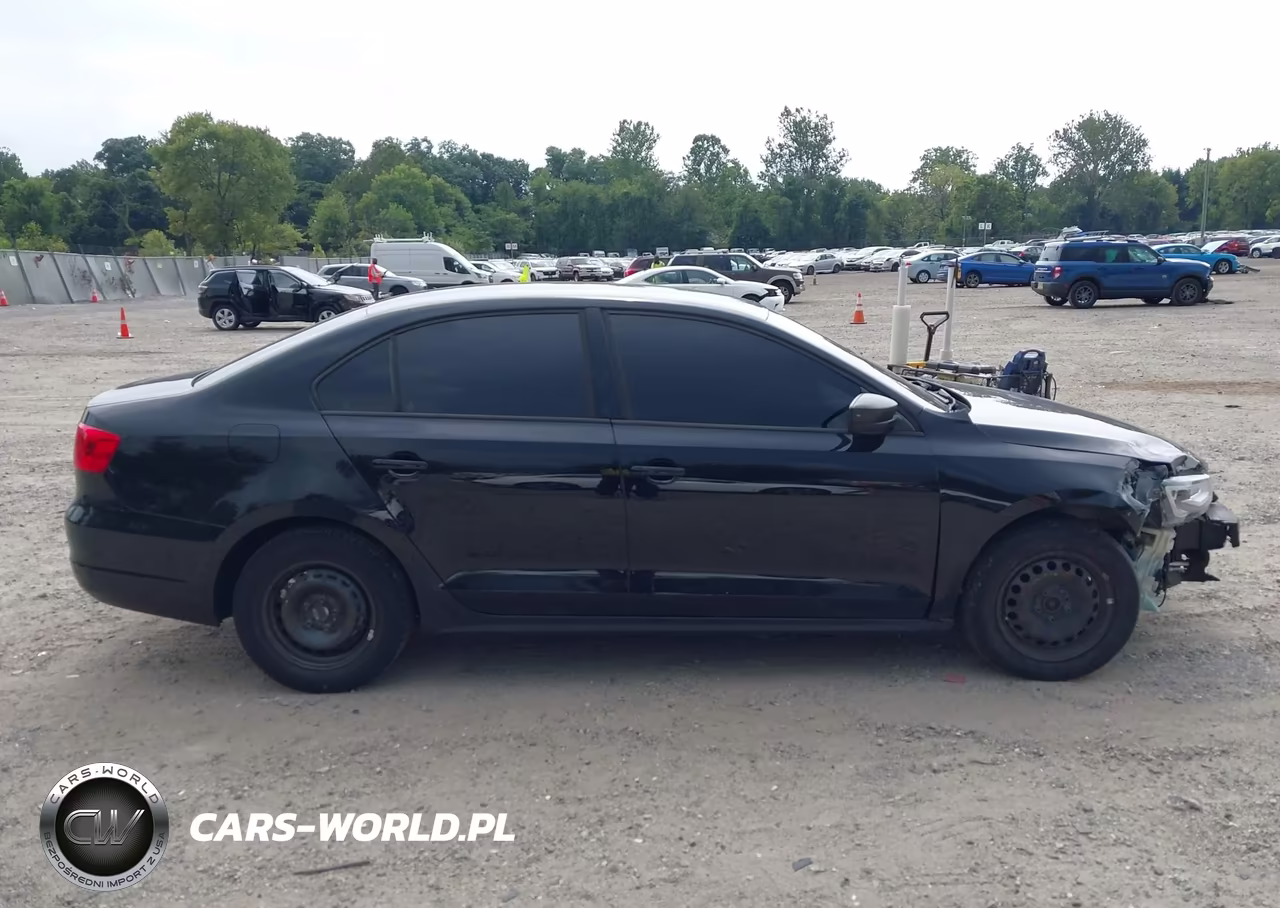 2012 Volkswagen Jetta 2.0L S VIN:3VW2K7AJ7CM319588 - 13