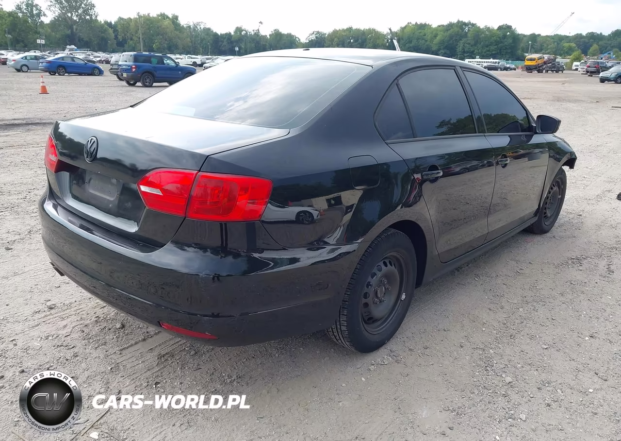 2012 Volkswagen Jetta 2.0L S VIN:3VW2K7AJ7CM319588 - 4