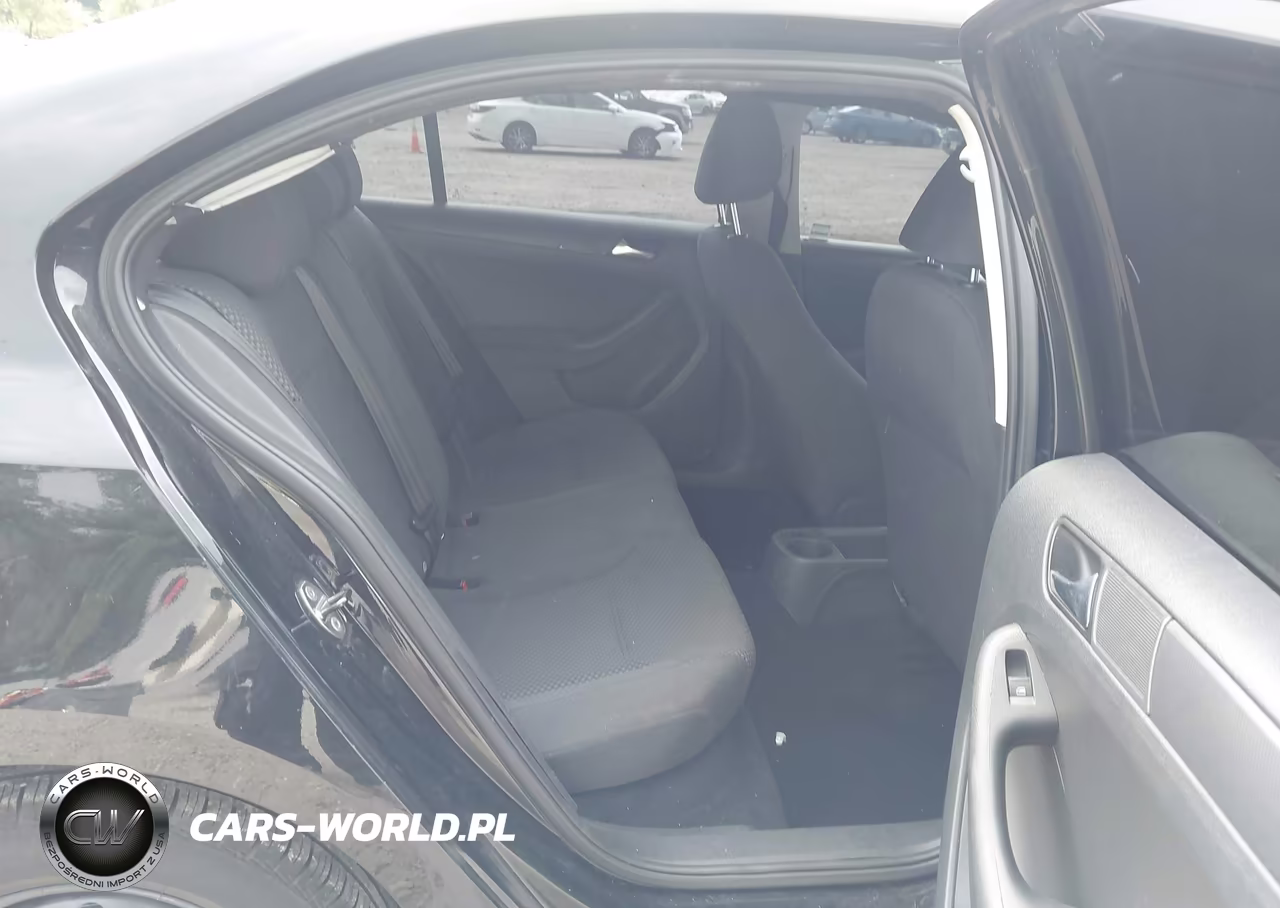 2012 Volkswagen Jetta 2.0L S VIN:3VW2K7AJ7CM319588 - 8