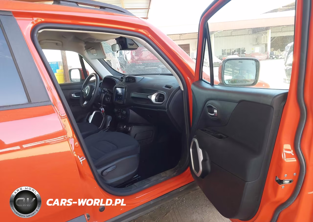 2021 Jeep Renegade Latitude 4X4 VIN:ZACNJDB16MPM27227 - 5