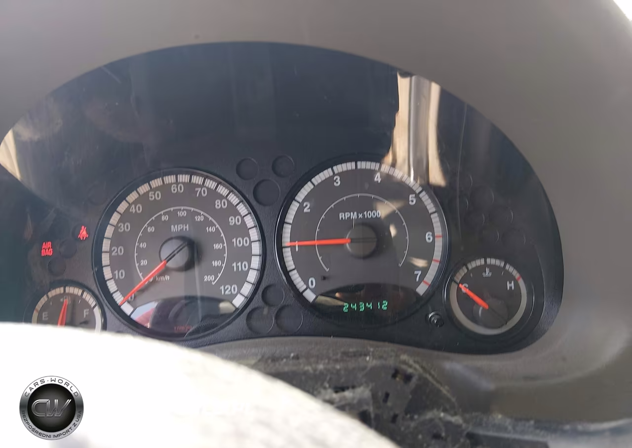 2005 Jeep Liberty Sport VIN:1J4GL48K05W681424 - 7
