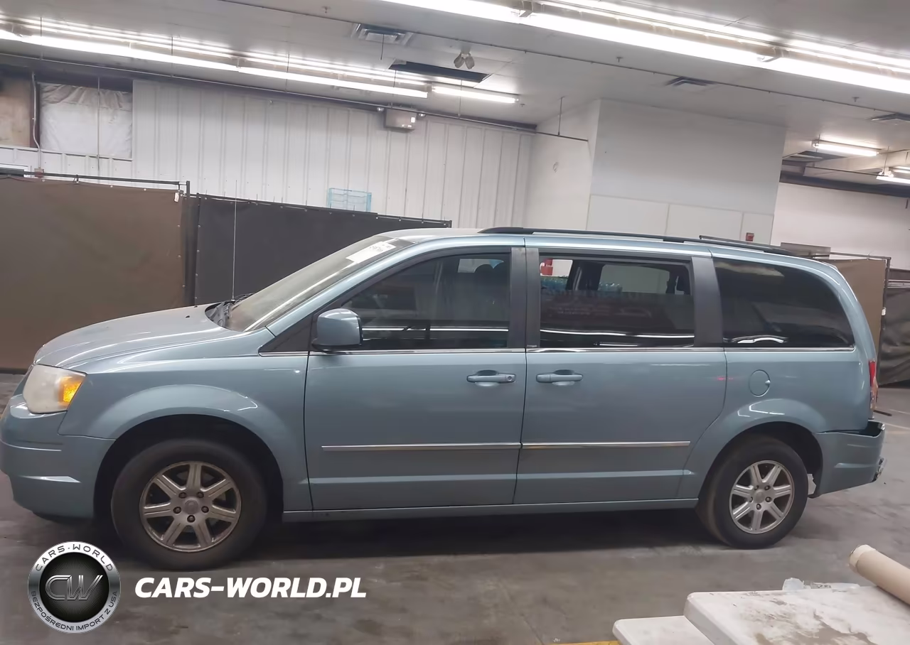 2010 Chrysler Town & Country Touring VIN:2A4RR5D17AR346402 - 14