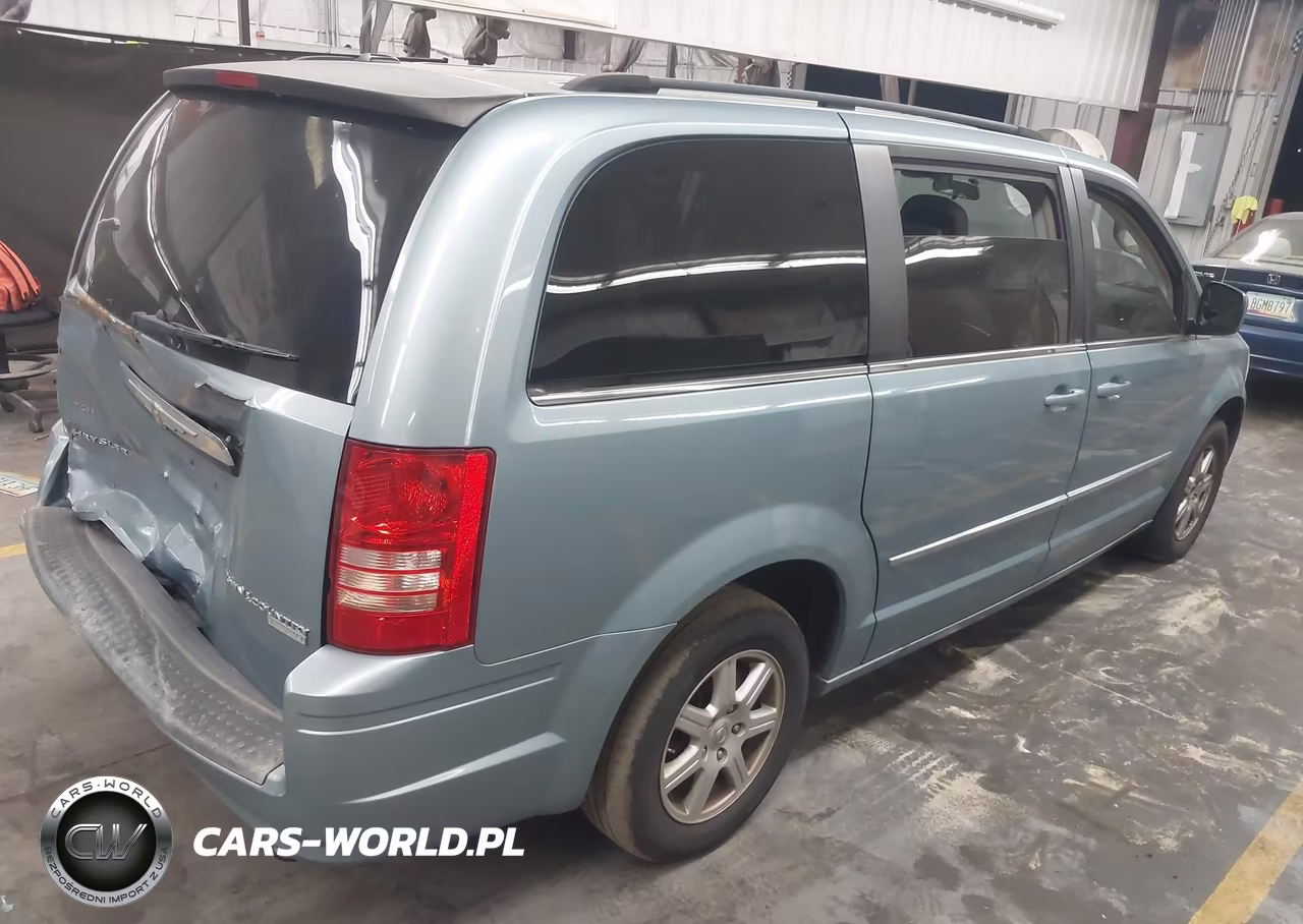 2010 Chrysler Town & Country Touring VIN:2A4RR5D17AR346402 - 4