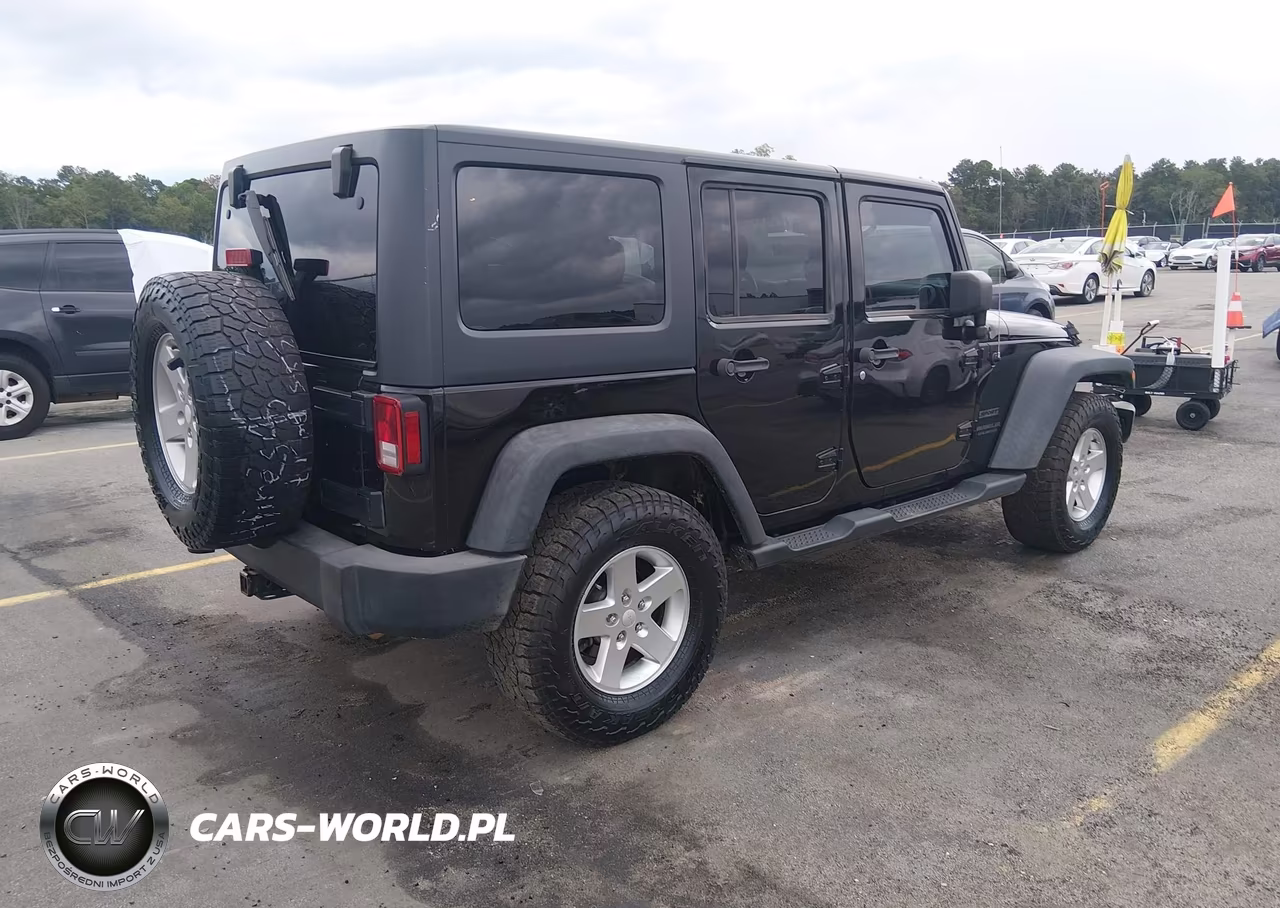 2016 Jeep Wrangler Unlimited Sport VIN:1C4BJWDG8GL148891 - 4