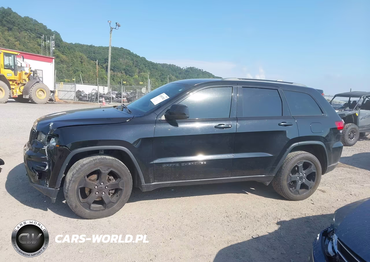 2019 Jeep Grand Cherokee Upland 4X4 VIN:1C4RJFAG3KC533965 - 14