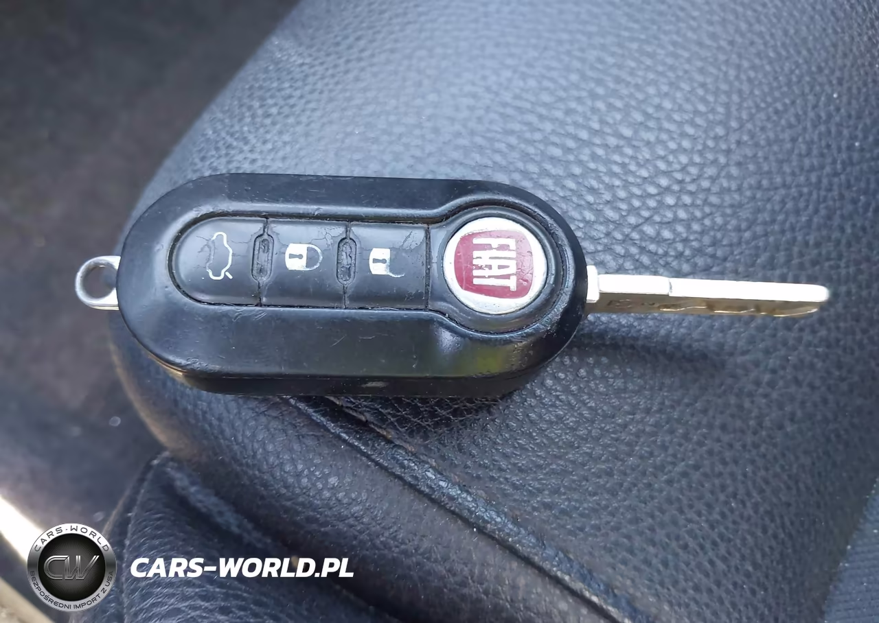 2015 Fiat 500 Sport VIN:3C3CFFBR6FT721711 - 11