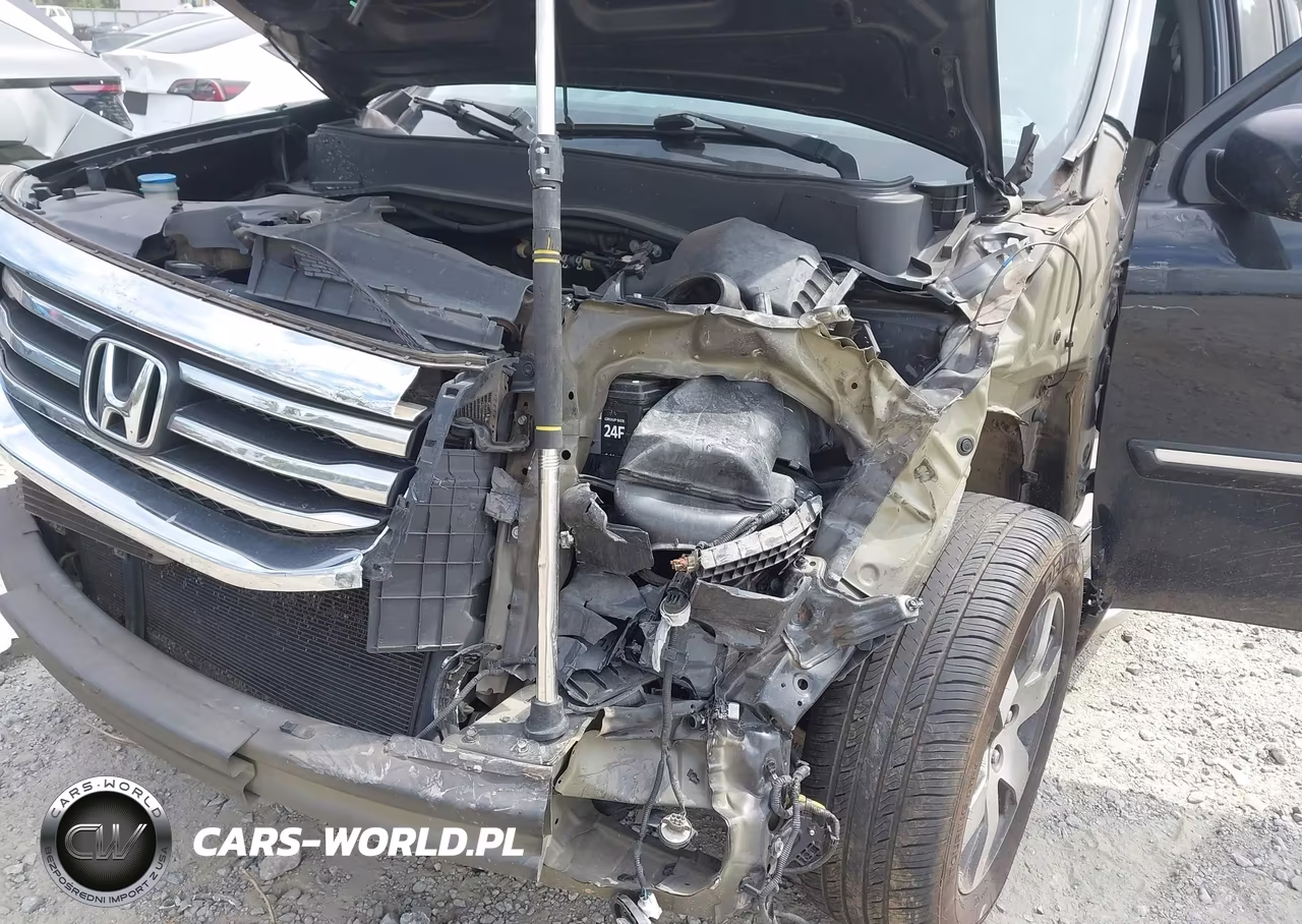 2013 Honda Pilot Touring VIN:5FNYF4H91DB026965 - 6