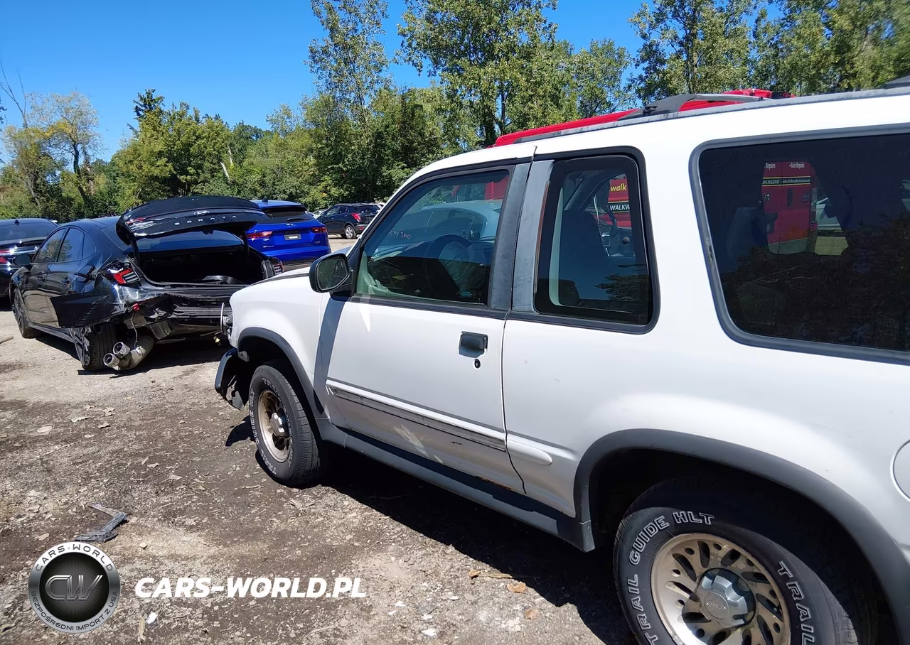 1998 Ford Explorer Sport VIN:1FMYU22X2WUB66515 - 14