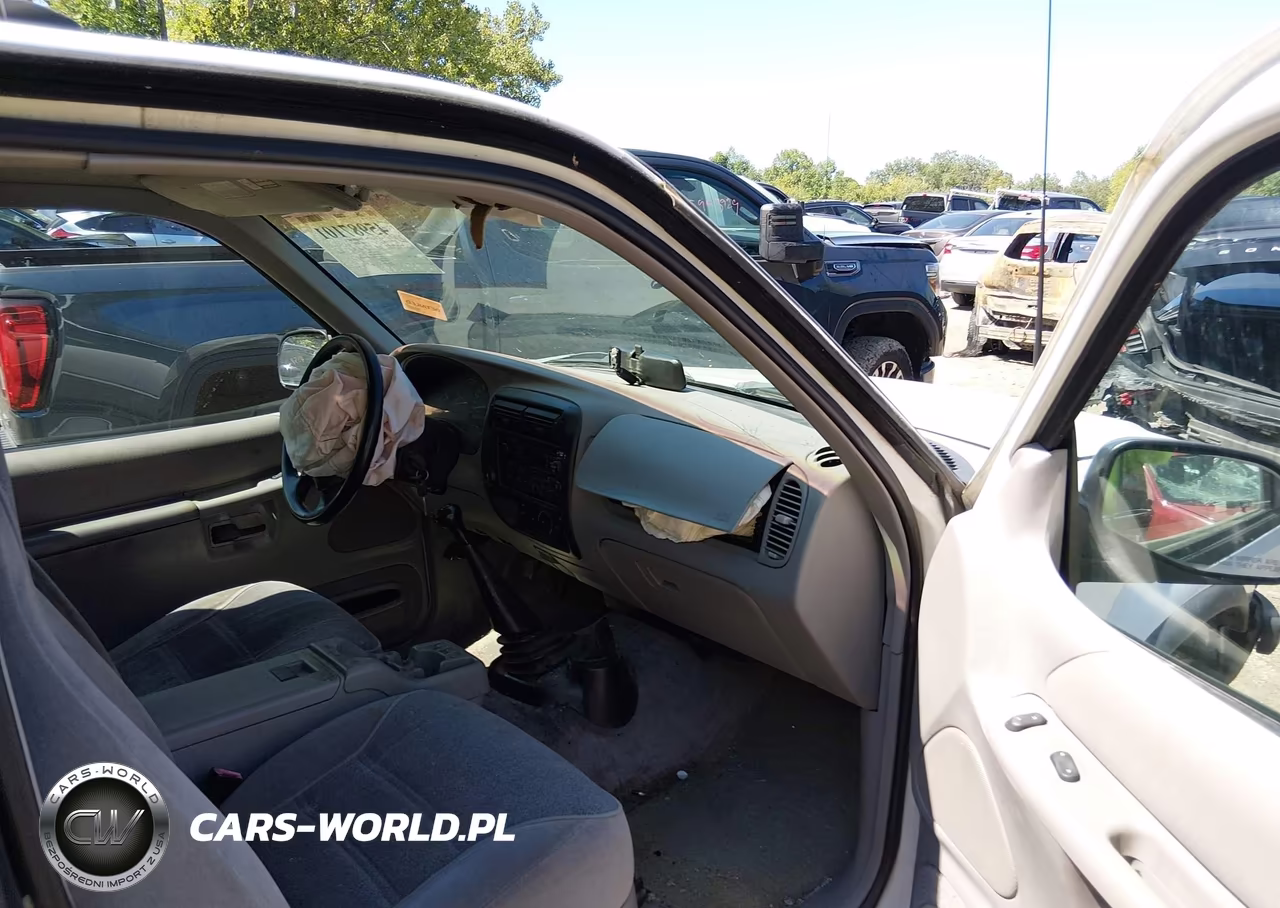 1998 Ford Explorer Sport VIN:1FMYU22X2WUB66515 - 5