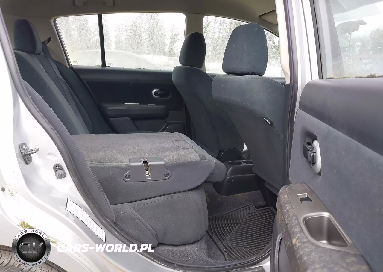 2011 Nissan Versa 1.8S VIN:3N1BC1CPXBL449578 - 8