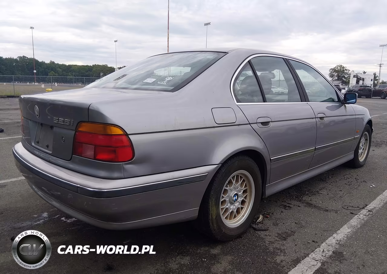 1997 BMW 528 I Automatic VIN:WBADD6328VBW29004 - 4