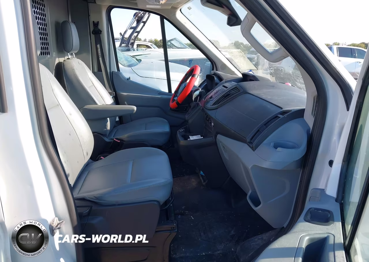 2019 Ford Transit-250 VIN:1FTYR2CM2KKB41842 - 5