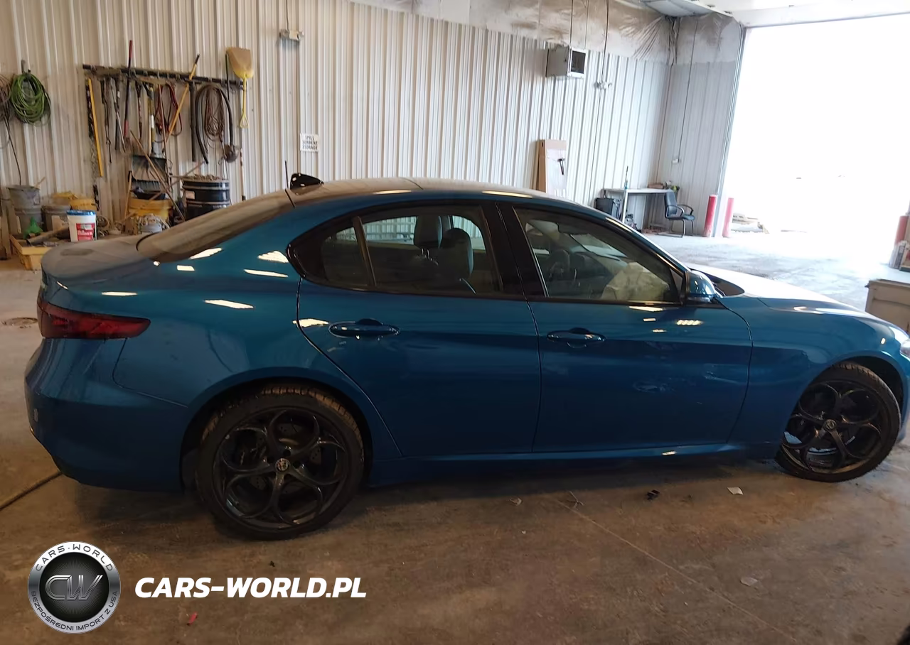 2018 Alfa Romeo Giulia Ti Sport Awd VIN:ZARFAEEN8J7579505 - 13