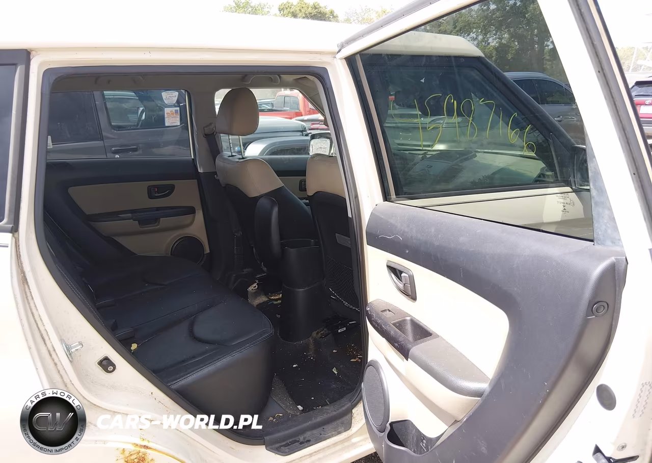 2011 Kia Soul ! VIN:KNDJT2A21B7729464 - 8