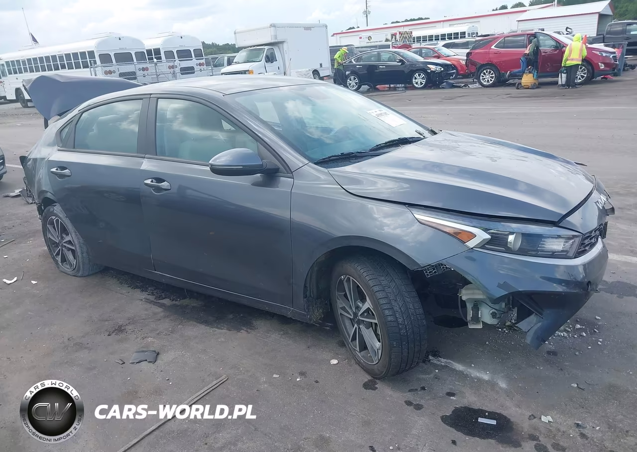 2023 Kia Forte Lxs