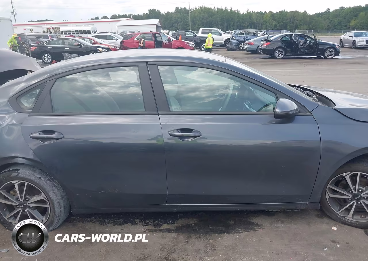 2023 Kia Forte Lxs VIN:3KPF24AD5PE591344 - 12