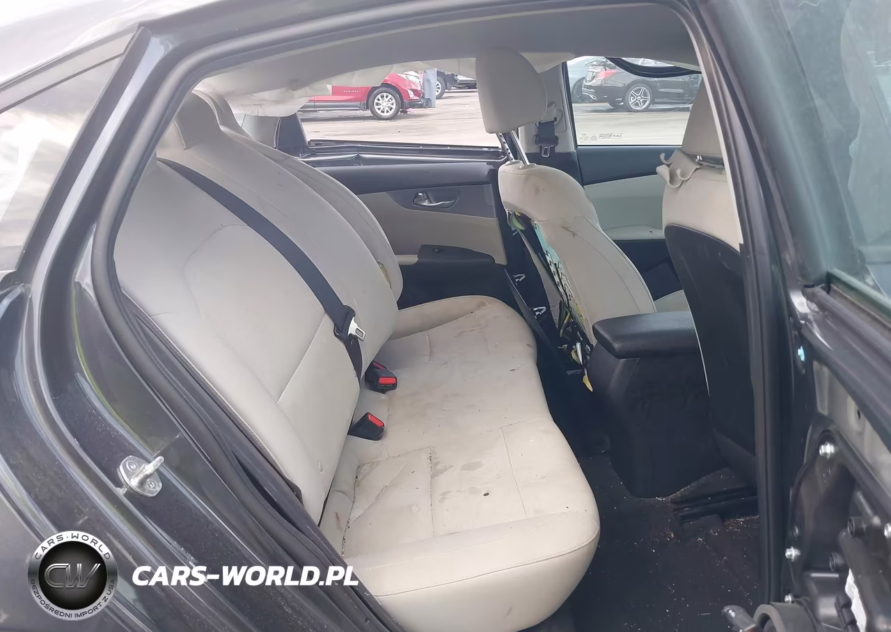 2023 Kia Forte Lxs VIN:3KPF24AD5PE591344 - 8