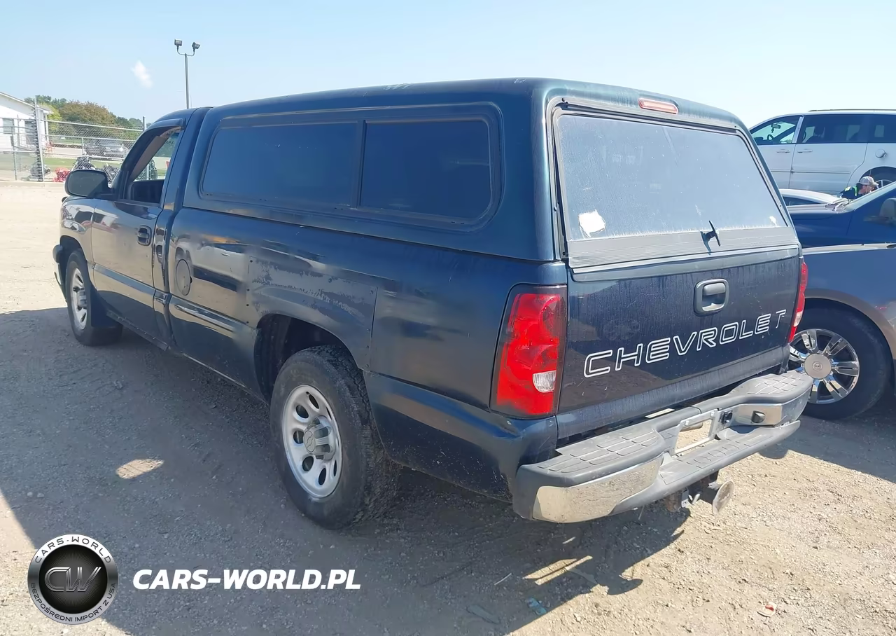 2005 Chevrolet Silverado 1500 Work Truck VIN:1GCEC14X95Z332743 - 3