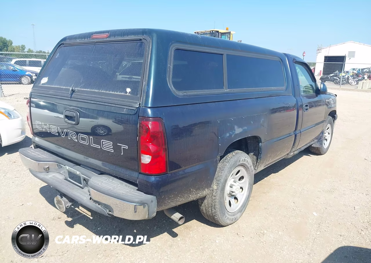 2005 Chevrolet Silverado 1500 Work Truck VIN:1GCEC14X95Z332743 - 4
