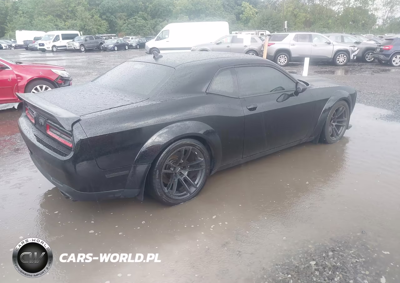 2019 Dodge Challenger VIN:2C3CDZL98KH517601 - 4