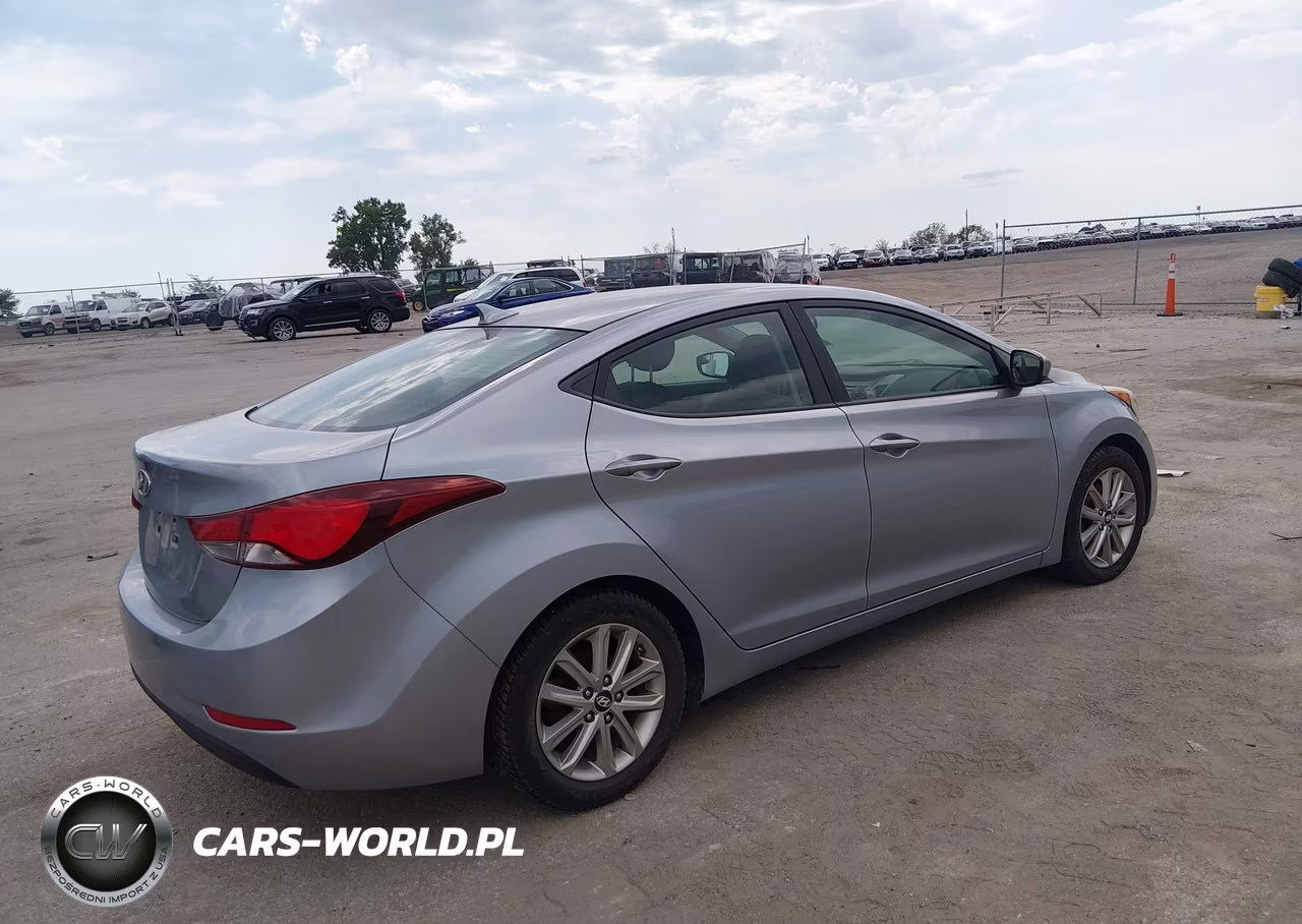 2015 Hyundai Elantra Se VIN:5NPDH4AE7FH582878 - 4
