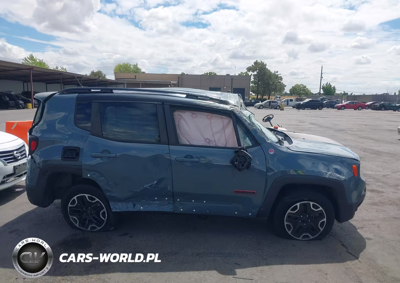 2017 Jeep Renegade Trailhawk 4X4 VIN:ZACCJBCB1HPG39187 - 13