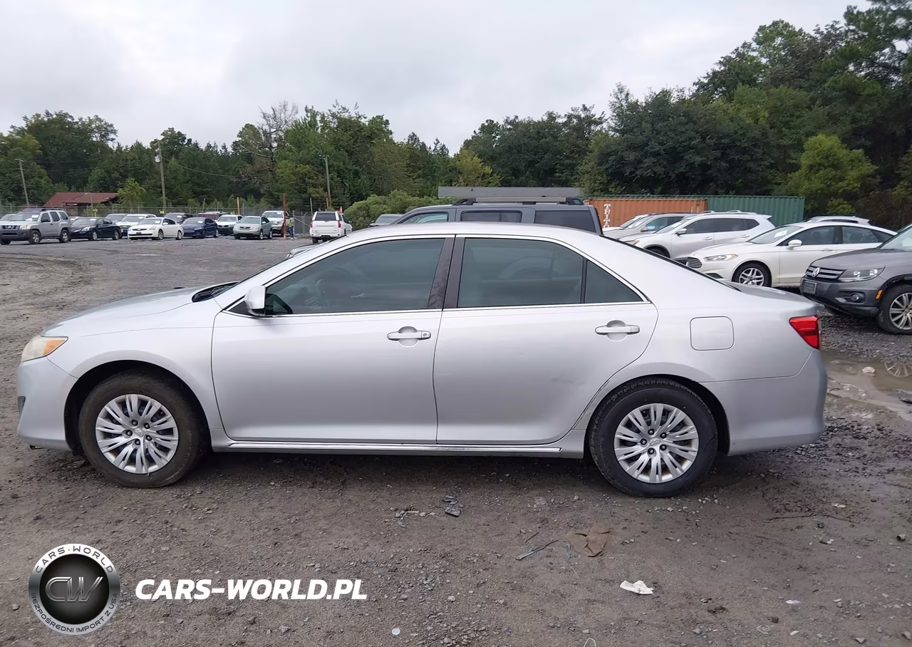 2013 Toyota Camry Le VIN:4T4BF1FK6DR283784 - 14