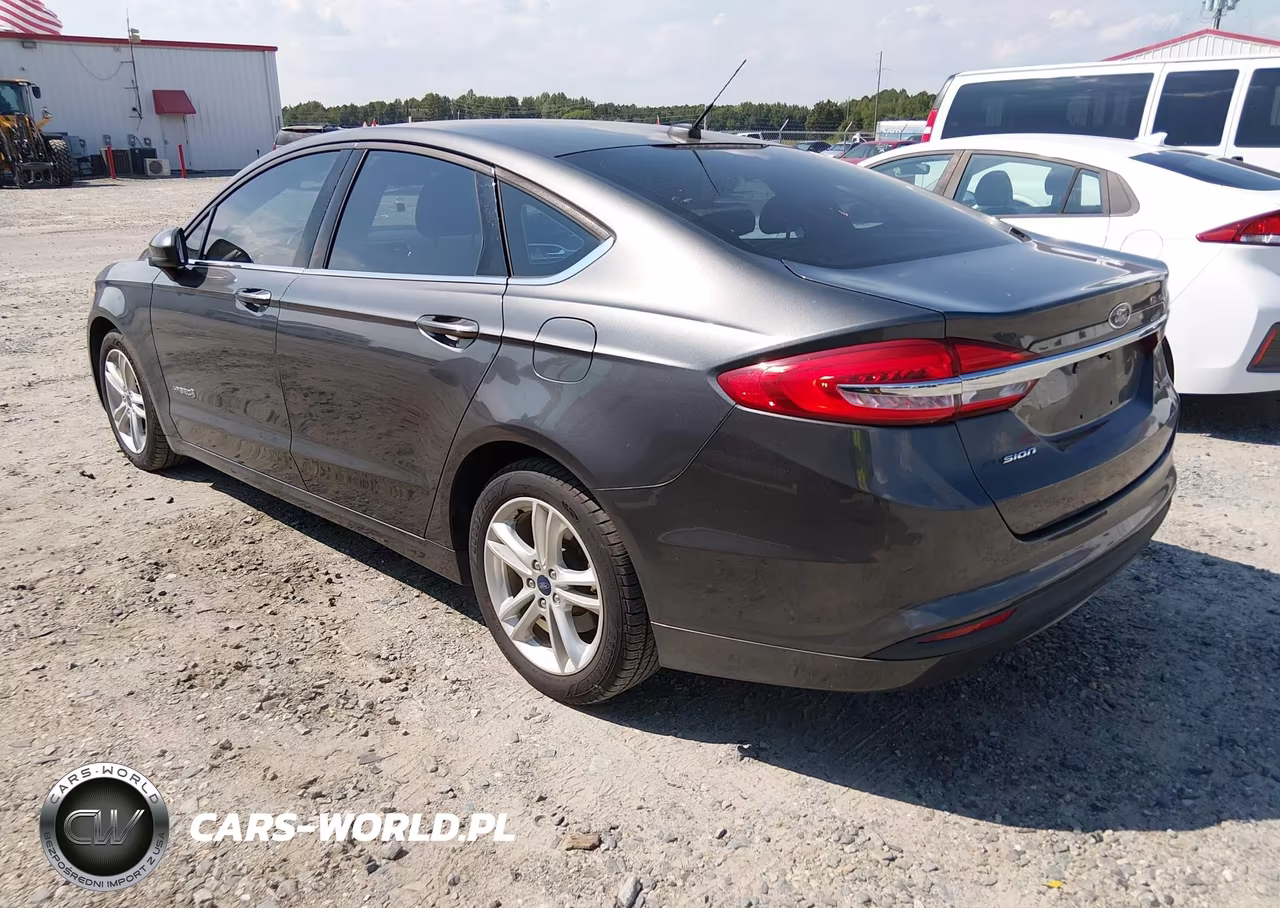 2018 Ford Fusion Hybrid S VIN:3FA6P0UU2JR282037 - 3