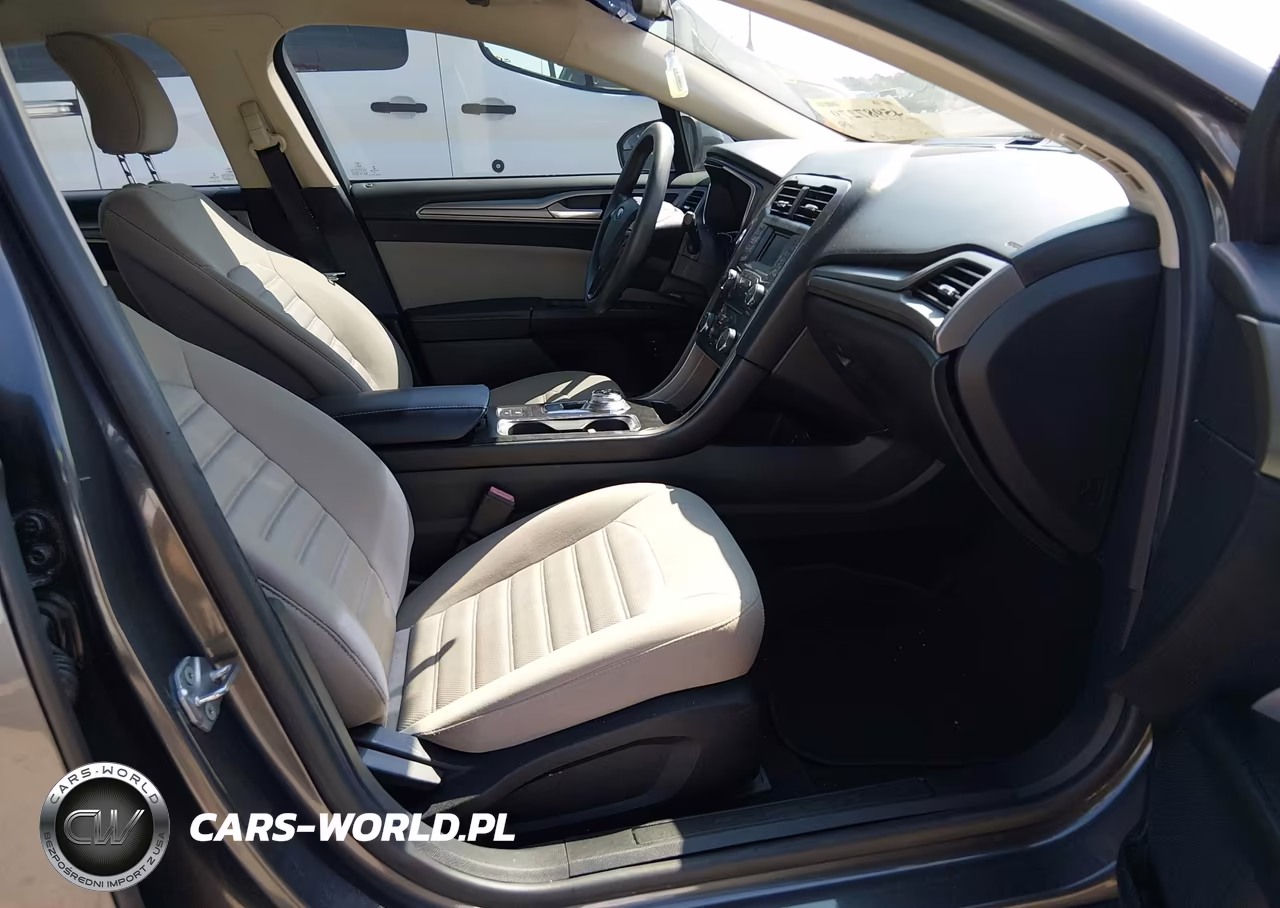 2018 Ford Fusion Hybrid S VIN:3FA6P0UU2JR282037 - 5