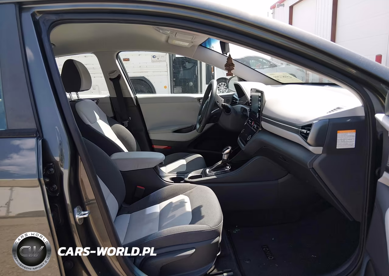 2020 Hyundai Ioniq Hybrid Blue VIN:KMHC65LC0LU217667 - 5